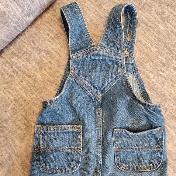 Old Navy Baby Shortalls 12-18 months - Picture 5 of 6